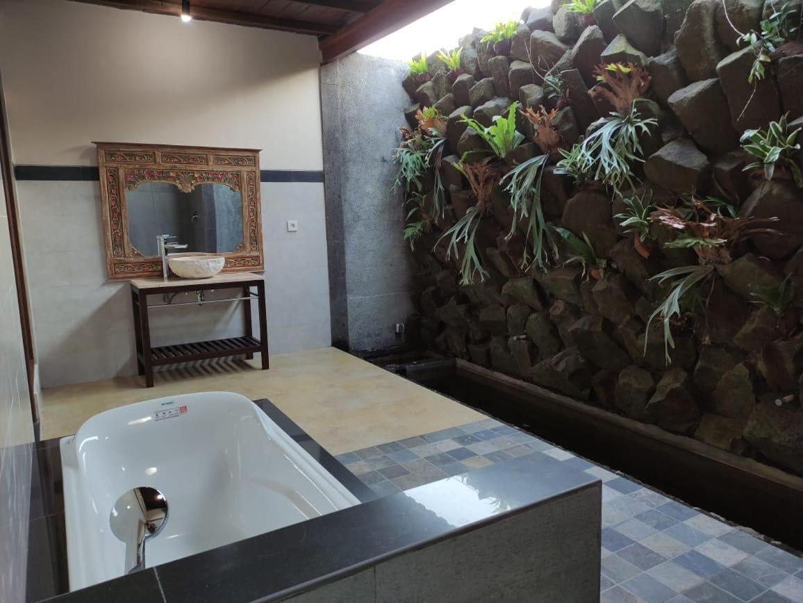 Anggarakasih Ubud Villa Dış mekan fotoğraf